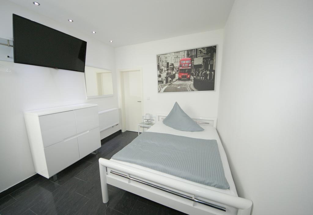 Hotel Am Rosenplatz,24 Stunden Check In, Kostenfreie Parkplaetze Brechtorf Exteriér fotografie