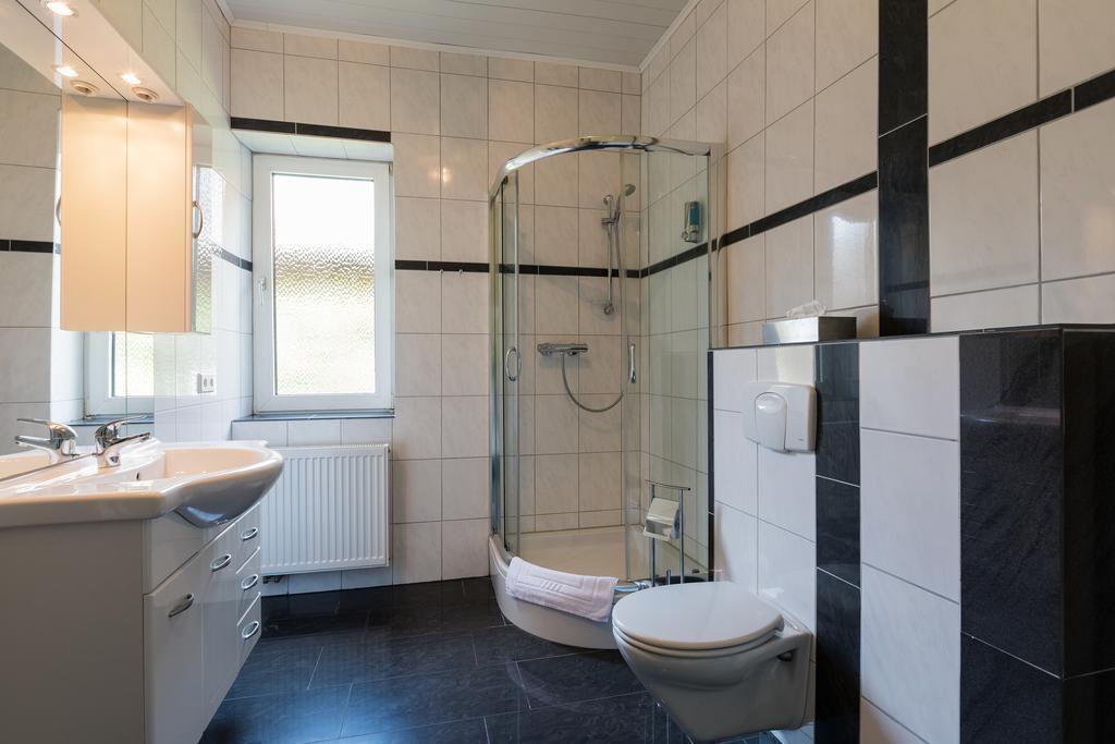Hotel Am Rosenplatz,24 Stunden Check In, Kostenfreie Parkplaetze Brechtorf Exteriér fotografie